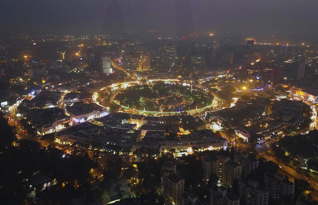 Aerial view of Connaught Place at night, in Delhi | WikiCommons